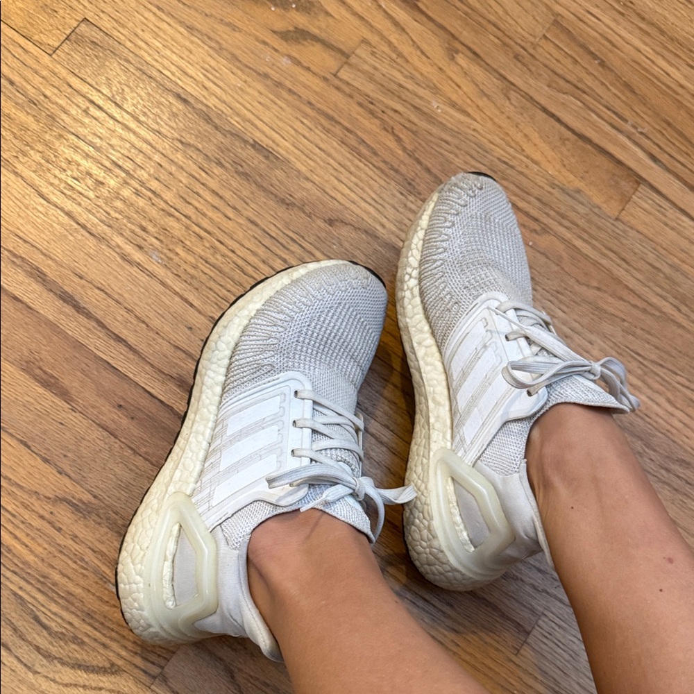 Adidas Women's well worn Sneakers